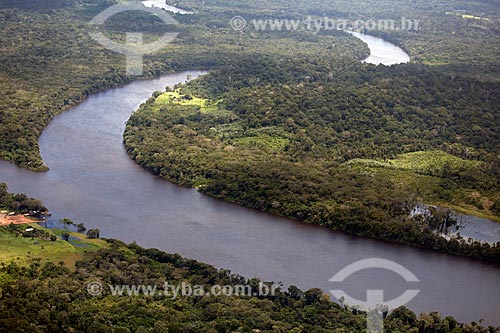  Assunto: Vista aérea do Rio Araguari / Local: Amapá (AP) - Brasil / Data: 04/2012 