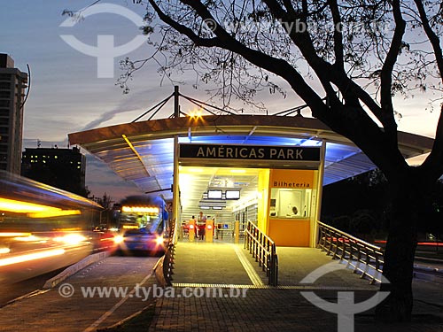  Assunto: Estação do BRT (Bus Rapid Transit)  Transoeste / Local: Barra da Tijuca - Rio de Janeiro (RJ) - Brasil / Data: 07/2012 