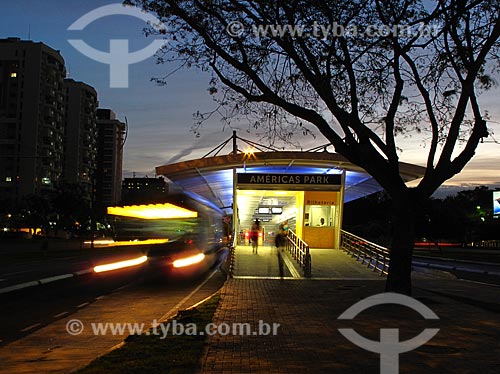  Assunto: Estação do BRT (Bus Rapid Transit)  Transoeste          / Local: Barra da Tijuca - Rio de Janeiro (RJ) - Brasil / Data: 07/2012 