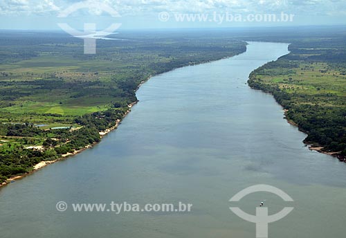  Assunto: Vista aérea do Rio Tocantins / Local: Imperatriz - Maranhão (MA) - Brasil / Data: 05/2012 