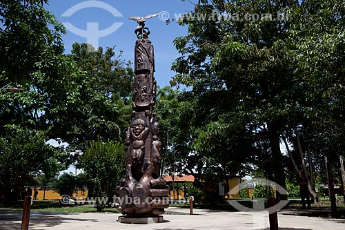  Assunto: Museu Sacaca - Monumento da Praça das Etnias / Local: Macapá - Amapá (AP) - Brasil / Data: 04/2012 