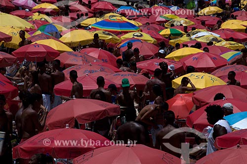  Assunto: Banhistas na praia de Ipanema / Local: Rio de Janeiro - Rio de Janeiro (RJ) - Brasil / Data: 04/2012 