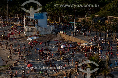  Assunto: Banhistas na praia do Arpoador / Local: Rio de Janeiro - Rio de Janeiro (RJ) - Brasil / Data: 04/2012 