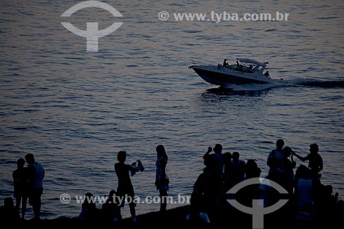  Assunto: Fim de tarde na praia de Ipanema / Local: Rio de Janeiro -  Rio de Janeiro  (RJ)  - Brasil / Data: 04/2012 