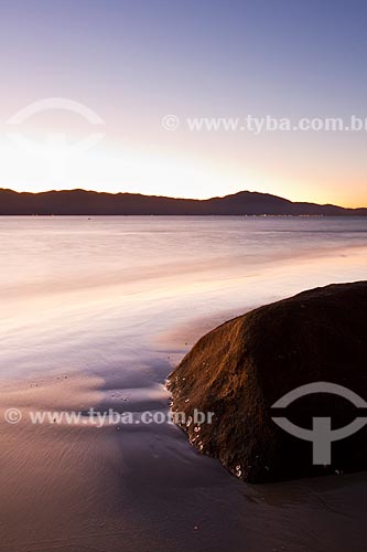  Assunto: Anoitecer na Praia do Forte / Local: Florianópolis - Santa Catarina (SC) - Brasil / Data: 07/2012 