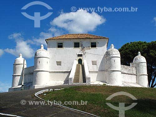  Assunto: Forte do Monte Serrat (1742) - também conhecido como Forte de São Felipe / Local: Monte Serrat - Salvador - Bahia (BA) - Brasil / Data: 07/2012 