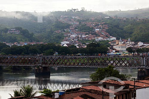  Assunto: Ponte ferroviária Dom Pedro II (1885) sobre o Rio Paraguaçu com a cidade de Cachoeira ao fundo / Local: Cachoeira - Bahia (BA) - Brasil / Data: 07/2012 