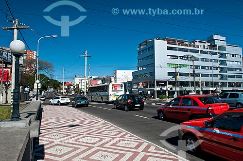  Assunto: Trânsito na Avenida  Azenha / Local: Porto Alegre - Rio Grande do Sul (RS) - Brasil / Data: 07/2012 