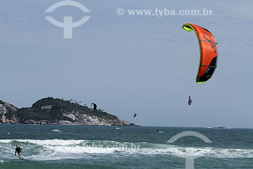  Assunto: Kitesurf na Praia da Barra da Tijuca / Local: Barra da Tijuca - Rio de Janeiro (RJ) - Brasil / Data: 10/2012 