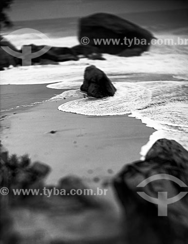  Assunto: Pedras na praia / Local: Rio de Janeiro (RJ) - Brasil / Data: 09/2012 