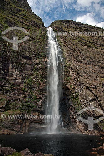  Assunto: Vista da Cachoeira Casca Danta no Parque Nacional da Serra da Canastra / Local: São Roque de Minas - Minas Gerais (MG) - Brasil / Data: 10/2011 