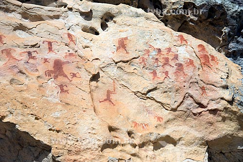  Assunto: Inscrições rupestres na no Parque Nacional do Catimbau - Pintura dos Homens sem Cabeça / Local: Buíque - Pernambuco (PE) - Brasil / Data: 08/2012 