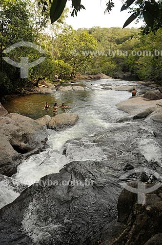  Assunto: Cachoeira Meia Lua - Ribeirão Santa Maria / Local: Pirenópolis - Goiás (GO) - Brasil / Data: 05/2012 