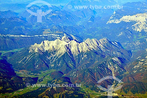  Assunto: Vista aérea dos Alpes Europeus / Local: Próximo à Áustria - Europa / Data: 10/2010 