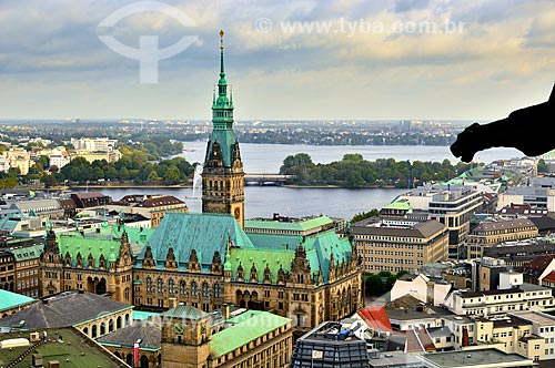 Assunto: Prefeitura de Hamburgo com a Ponte Kennedy ao fundo  / Local: Hamburgo - Alemanha - Europa / Data: 10/2011 