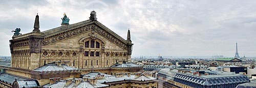  Assunto: Vista da nave central do Palais Garnier (Ópera Garnier) (1875) com a Torre Eiffel à direita no fundo / Local: Paris - França - Europa / Data: 02/2012 
