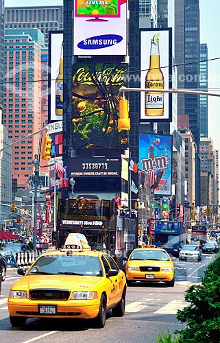  Assunto: Táxis na Duffy Square - na região da Times Square / Local: Manhattan - Nova Iorque - Estados Unidos - América do Norte / Data: 08/2010 