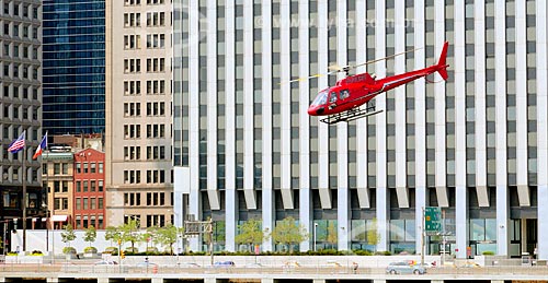  Assunto: Helicóptero próximo ao The Downtown Manhattan Heliport / Local: Manhattan - Nova Iorque - Estados Unidos - América do Norte / Data: 08/2010 