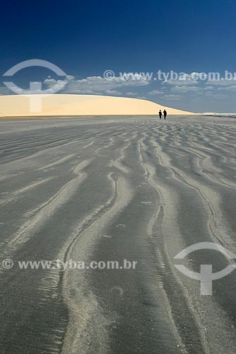  Assunto: Praia de Jericoacoara e duna do Pôr do Sol ao fundo / Local: Jijoca de Jericoacoara - Ceará (CE) - Brasil / Data: 09/2012 