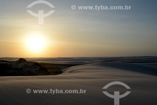  Assunto: Pôr do sol no Parque Nacional dos Lençóis Maranhenses / Local: Barreirinhas - Maranhão (MA) - Brasil / Data: 10/2012 