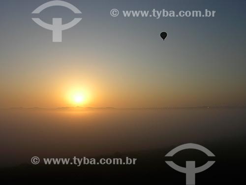  Assunto: Balões no céu de Al Ain / Local: Al Ain - Emirados Árabes Unidos - Ásia / Data: 01/2009 