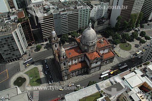  Assunto: Avenida Presidente Vargas e Igreja Nossa Senhora da Candelária / Local: Centro - Rio de Janeiro (RJ) - Brasil / Data: 12/2012 