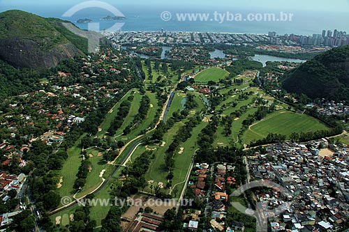  Assunto: Vista do Itanhangá Golf Club e comunidade da Tijuquinha à direita / Local: Itanhangá - Rio de Janeiro (RJ) - Brasil / Data: 12/2012 