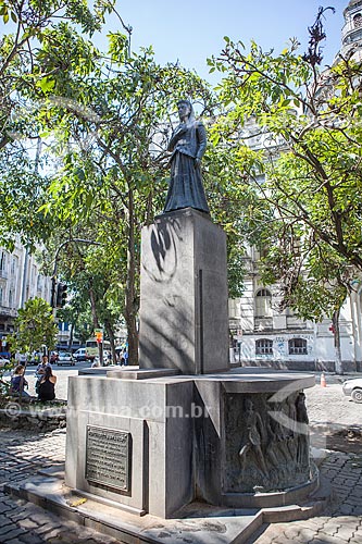  Assunto: Estátua de Ana Néri - Ana Justina Ferreira Neri - (1814 - 1880) / Local: Praça da Cruz Vermelha - Centro - Rio de Janeiro (RJ) - Brasil / Data: 11/2012 