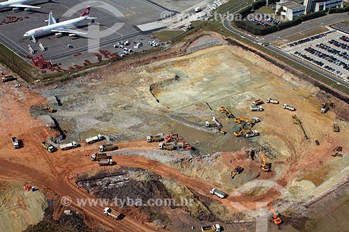  Assunto: Obras de expansão do Aeroporto Internacional Governador André Franco Montoro (Aeroporto de Cumbica) / Local: Guarulhos - São Paulo (SP) - Brasil / Data: 10/2012 