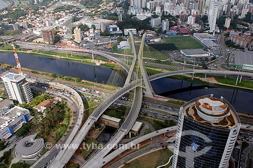  Assunto: Ponte estaiada Octávio Frias de Oliveira / Local: São Paulo (SP) - Brasil / Data: 11/2012 