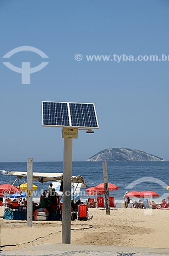  Assunto: Chuveiro movido a energia solar na Praia de Ipanema / Local: Ipanema - Rio de Janeiro (RJ) - Brasil / Data: 11/2012 