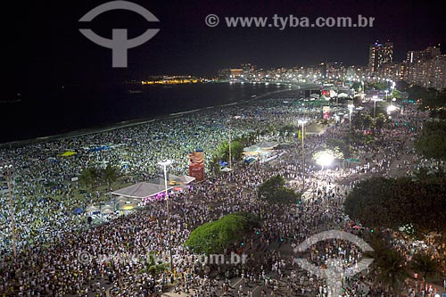  Assunto: Multidão na Praia de Copacabana durante o réveillon 2012 / Local: Copacabana - Rio de Janeiro (RJ) - Brasil / Data: 12/2012 