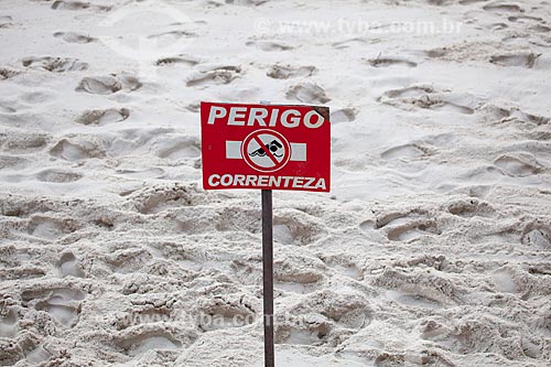  Assunto: Placa de sinalização de correnteza na Praia do Arpoador / Local: Ipanema - Rio de Janeiro (RJ) - Brasil / Data: 01/2013 