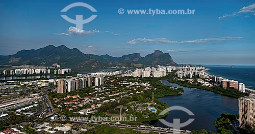  Assunto: Vista da lagoa de Marapendi, praia da Barra da Tijuca e Pedra da Gávea ao fundo / Local: Barra da Tijuca - Rio de Janeiro (RJ) - Brasil / Data: 12/2012 