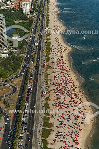  Assunto: Vista da Praia da Barra da Tijuca e avenida Sernambetiba / Local: Barra da Tijuca - Rio de Janeiro (RJ) - Brasil / Data: 12/2012 