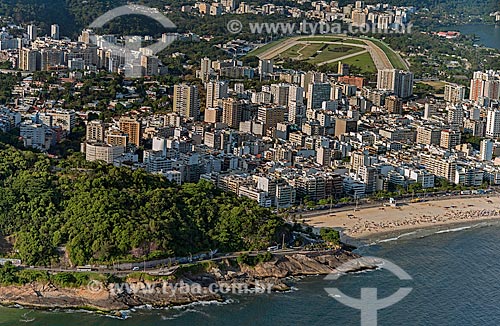  Assunto: Vista aérea da Avenida Niemeyer, do mirante e da Praia do Leblon / Local: Leblon - Rio de Janeiro (RJ) - Brasil / Data: 12/2012 