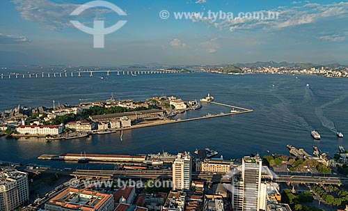  Assunto: Vista aérea da Ilha das Cobras e da Ilha Fiscal / Local: Rio de Janeiro (RJ) - Brasil / Data: 12/2012 