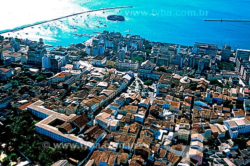  Assunto: Vista do centro histórico de Salvador com Forte de São Marcelo e Baía de Todos os Santos ao fundo / Local: Salvador - Bahia (BA) - Brasil / Data: 2001 