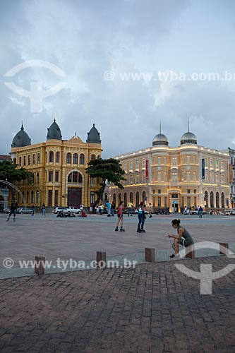  Assunto: Praça do Rio Branco - também conhecido como Marco Zero - com prédios da Associação Comercial de Pernambuco e a Caixa Cultura ao fundo / Local: Recife - Pernambuco (PE) - Brasil / Data: 01/2013 