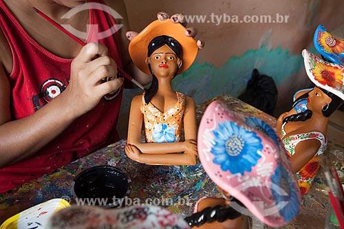  Assunto: Artesanato em cerâmica da família Vitalino / Local: Alto do Moura - Caruaru - Pernambuco (PE) - Brasil / Data: 01/2013 