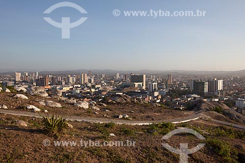  Assunto: Vista geral da cidade de Caruaru a partir do Monte Bom Jesus / Local: Caruaru - Pernambuco (PE) - Brasil / Data: 01/2013 