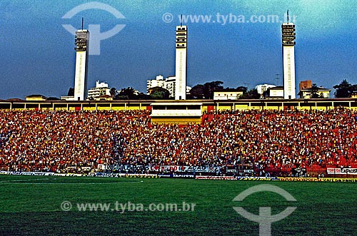  Assunto: Arquibancada lotada por torcedores no Estádio Municipal Paulo Machado de Carvalho conhecido como Pacaembu / Local: Pacaembu - São Paulo (SP) - Brasil / Data: 1998 