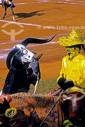  Assunto: Cavaleiros mascarados durante a Festa do Divino / Local: Pirenópolis - Goiás  (GO) - Brasil / Data: 1992 