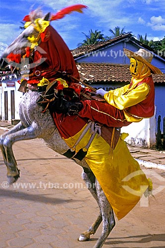  Assunto: Cavaleiro mascarado durante a Festa do Divino / Local: Pirenópolis - Goiás  (GO) - Brasil / Data: 1992 