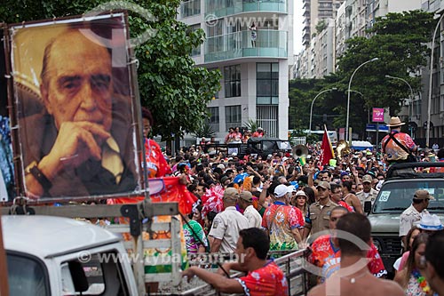  Assunto: Desfile da Banda de Ipanema - carro com a imagem de Oscar Niemeyer / Local: Ipanema - Rio de Janeiro (RJ) - Brasil / Data: 01/2013 