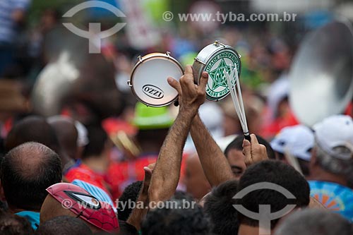  Assunto: Tamborins no desfile da Banda de Ipanema / Local: Ipanema - Rio de Janeiro (RJ) - Brasil / Data: 01/2013 