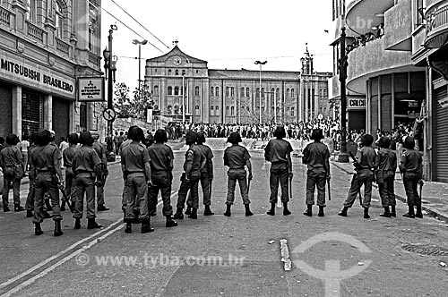  Assunto: Repressão da tropa de choque da Polícia Militar durante a greve dos bancários / Local: São Paulo (SP) - Brasil / Data: 1979 