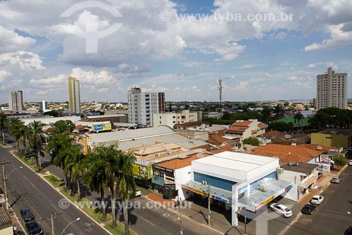  Assunto: Vista da Avenida Presidente Vargas na cidade de Rio Verde / Local: Rio Verde - Goiás (GO) - Brasil / Data: 10/2012 