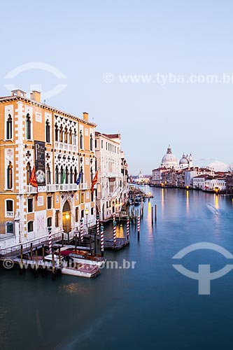  Assunto: Grande Canal visto da ponte dell Accademia / Local: Veneza - Itália - Europa / Data: 12/2012 