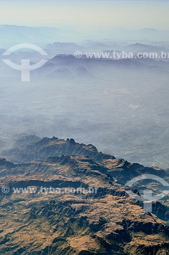  Assunto: Vista de montanhas próximo a província de Ad Dali / Local: Iêmen - Ásia / Data: 10/2012 